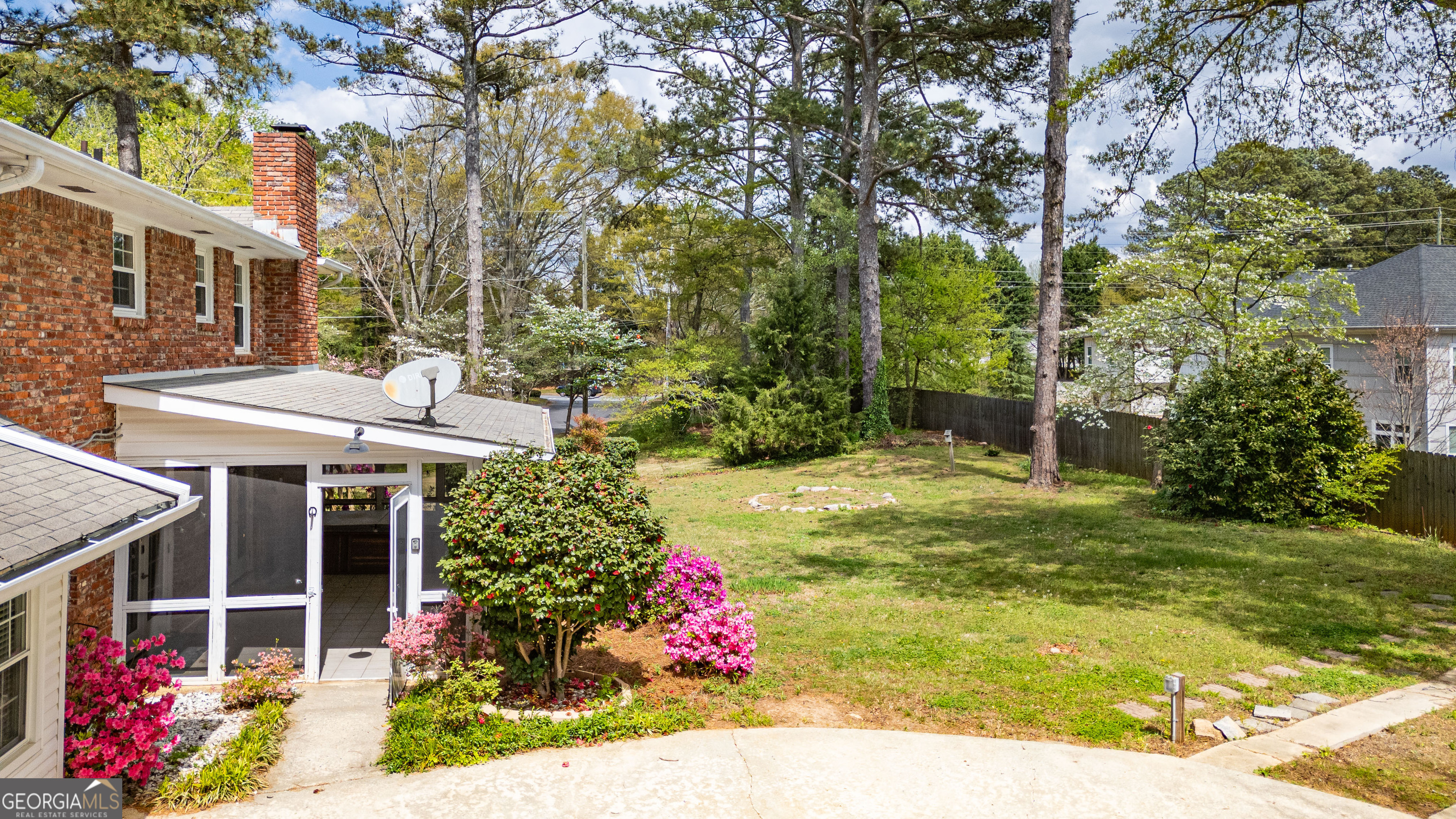 2484 Powers Ferry Drive SE Marietta GA 30067