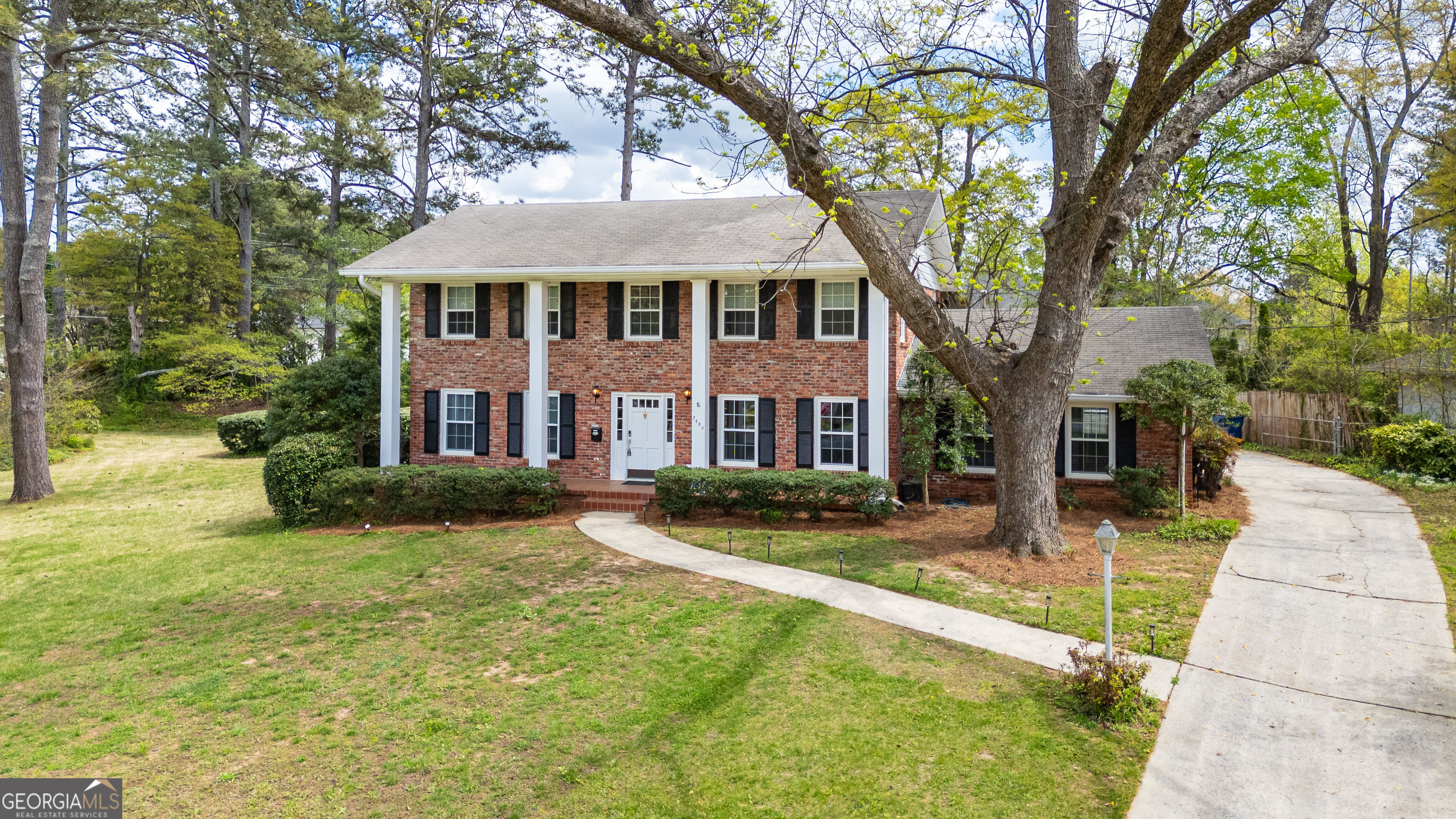 2484 Powers Ferry Drive SE Marietta GA 30067