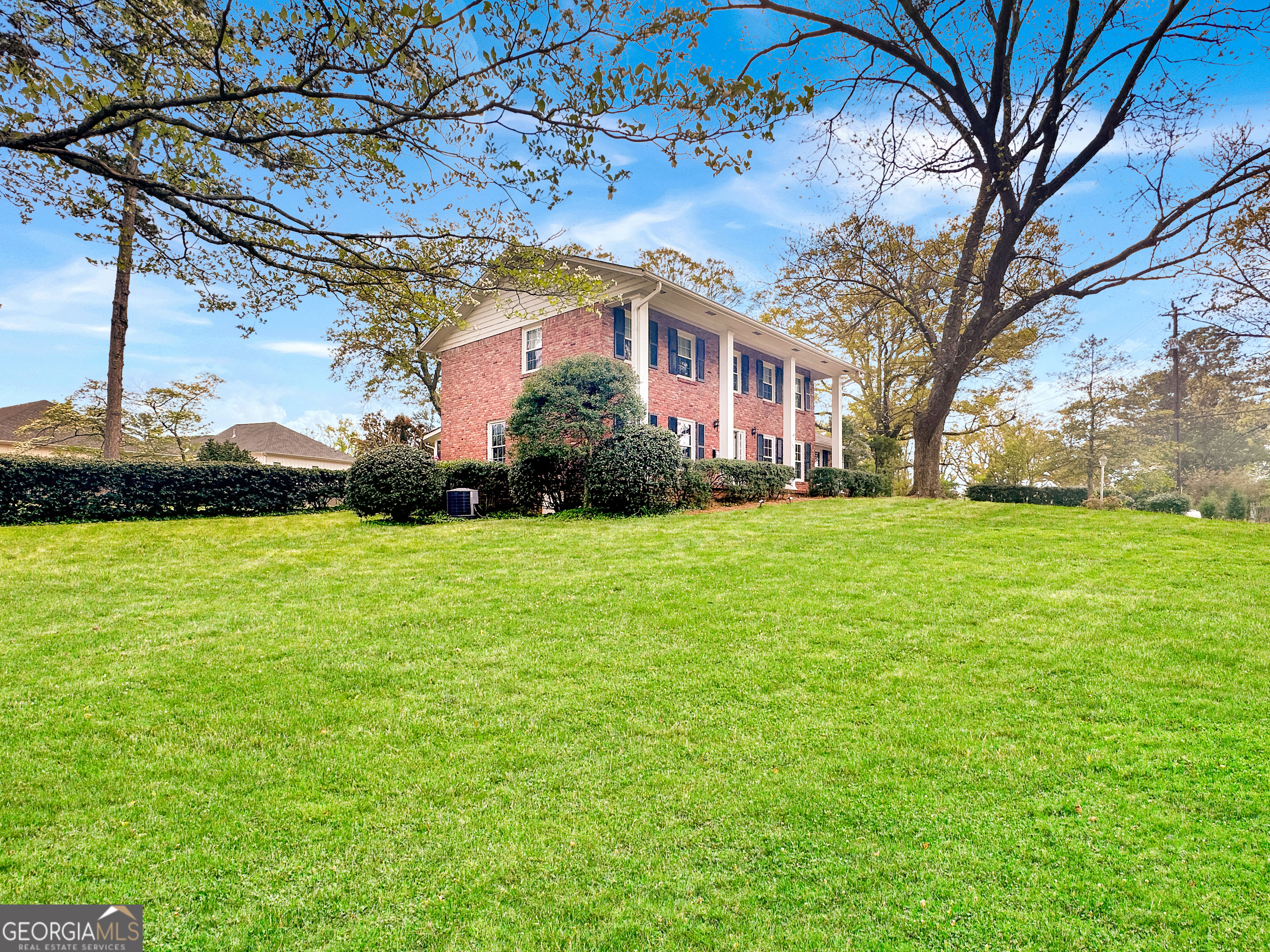 2484 Powers Ferry Drive SE Marietta GA 30067