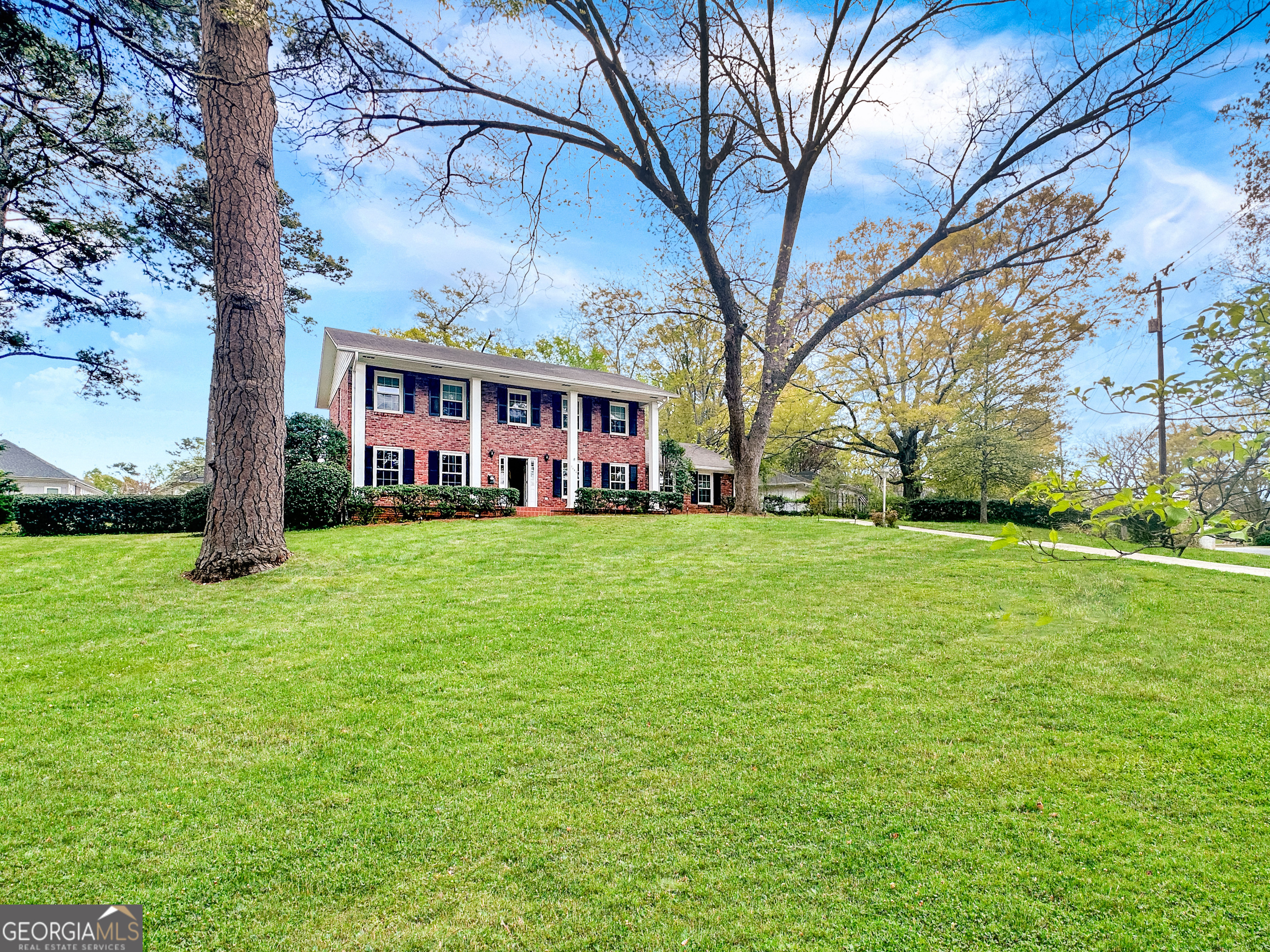 2484 Powers Ferry Drive SE Marietta GA 30067
