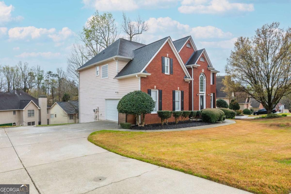 1331 Dayspring Trace Lawrenceville GA 30045