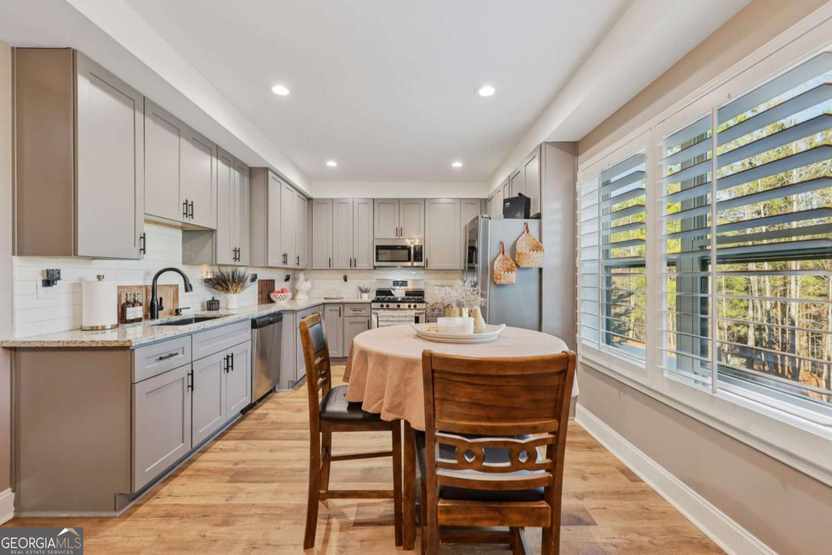 602 Red Leaf Way Canton GA 30114