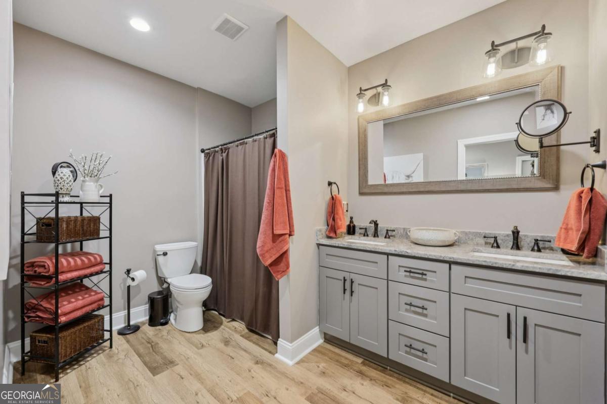 602 Red Leaf Way Canton GA 30114