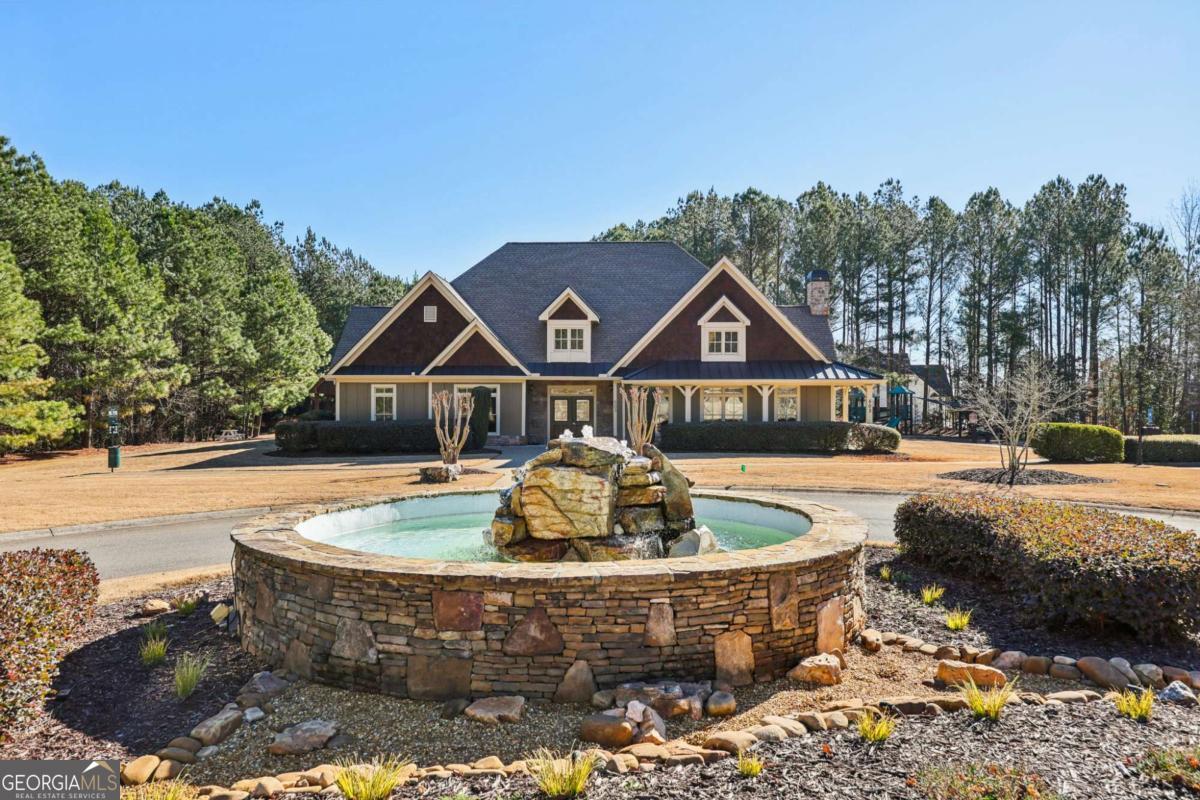 602 Red Leaf Way Canton GA 30114