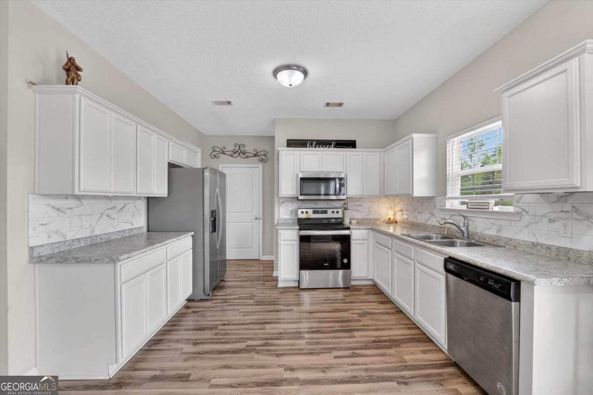 1766 Wiregrass Way Hinesville GA 31313