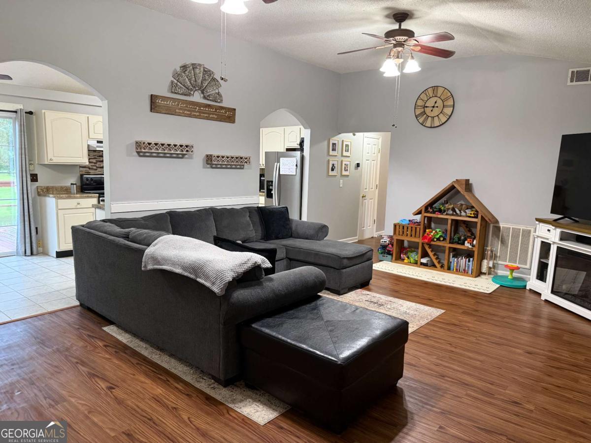 550 Smith Starley Road NE Mcintyre GA 31054