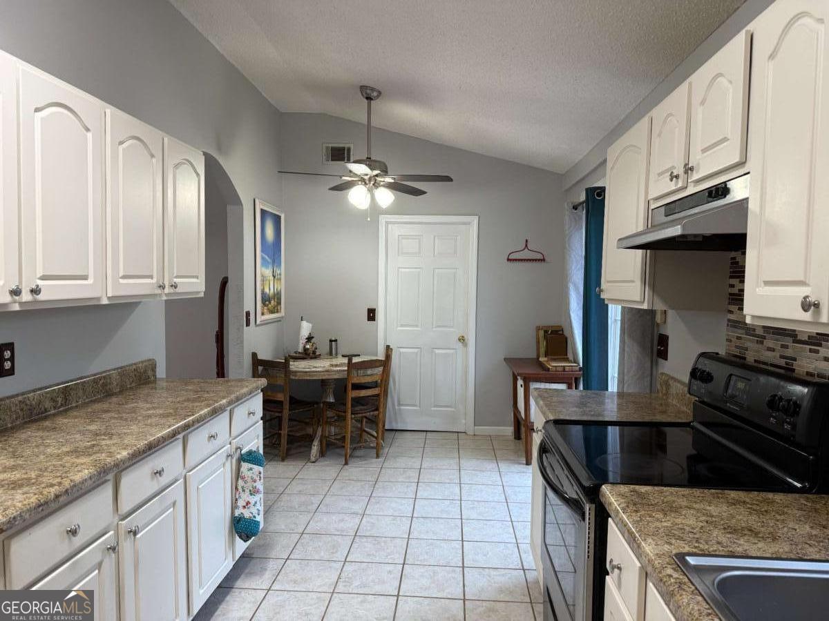 550 Smith Starley Road NE Mcintyre GA 31054