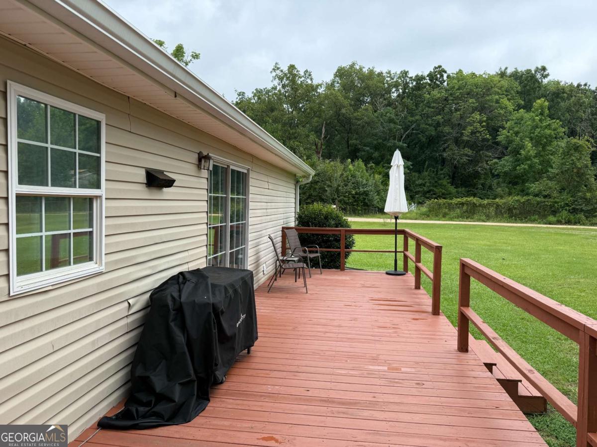 550 Smith Starley Road NE Mcintyre GA 31054