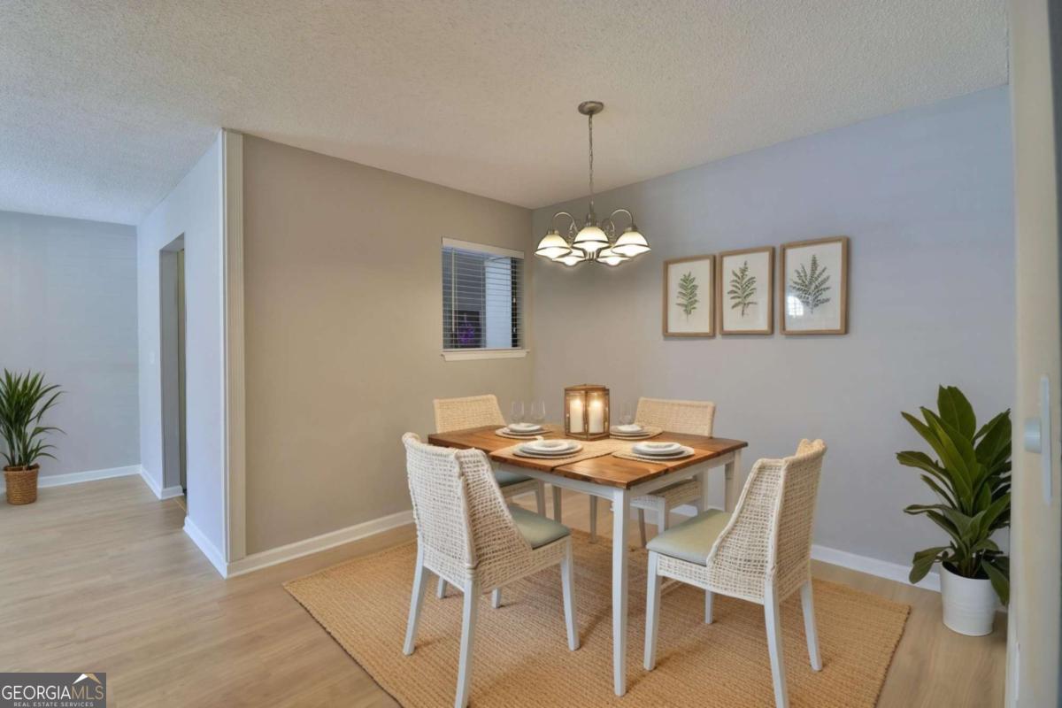 1412 Huntingdon Chase Sandy Springs GA 30350