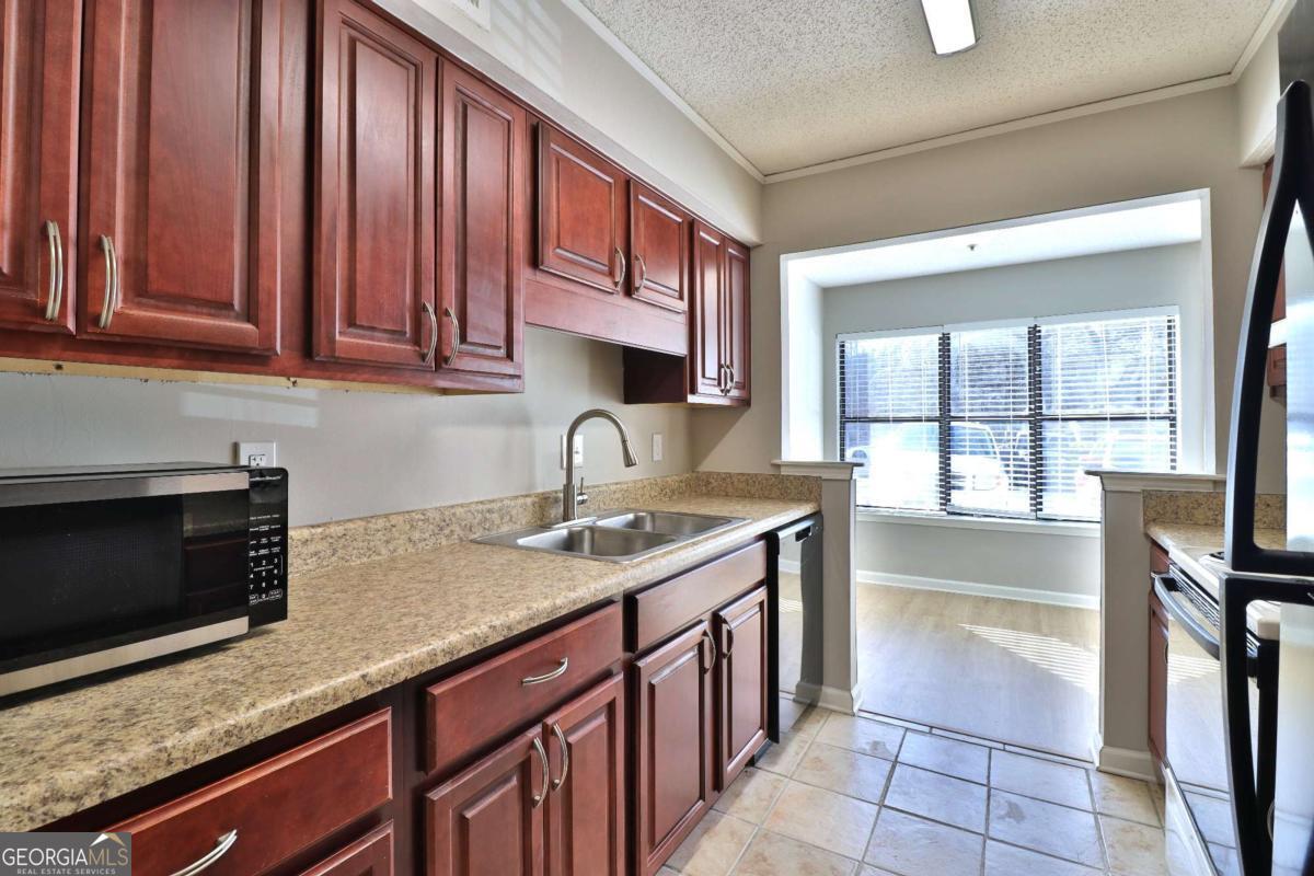 1412 Huntingdon Chase Sandy Springs GA 30350