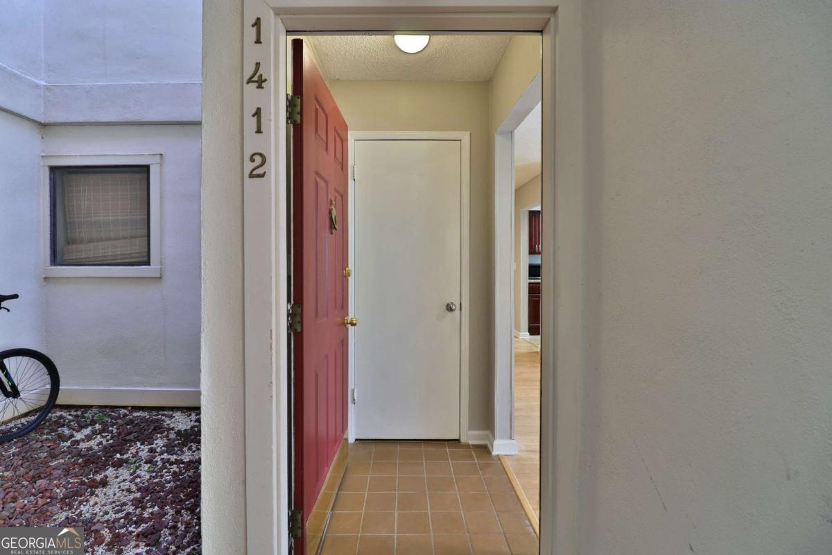1412 Huntingdon Chase Sandy Springs GA 30350