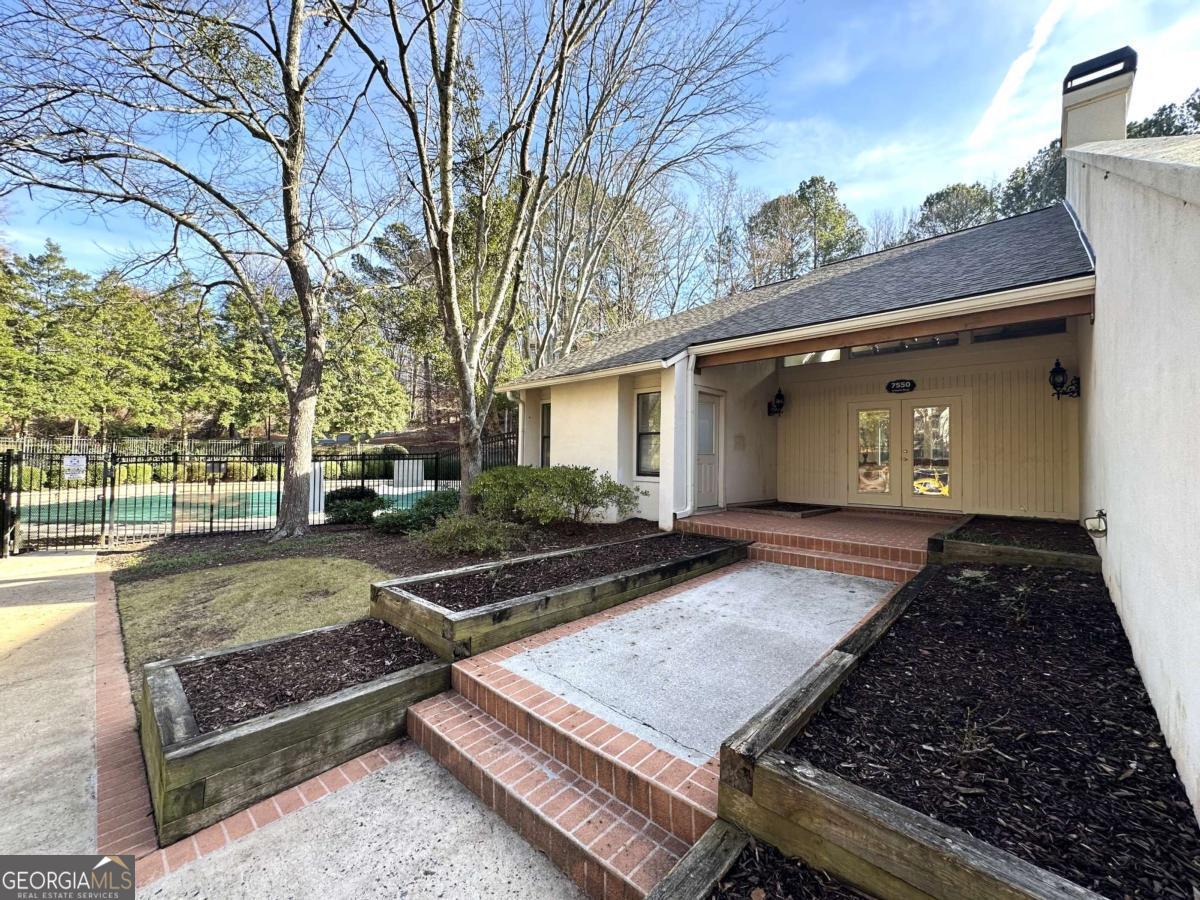 1412 Huntingdon Chase Sandy Springs GA 30350