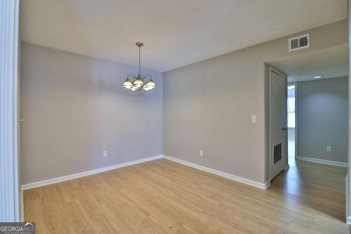 1412 Huntingdon Chase Sandy Springs GA 30350