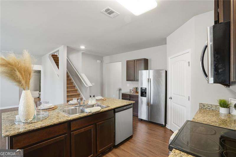 3869 Makeover Court Atlanta GA 30349