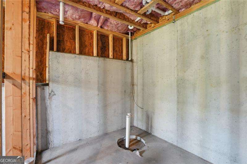 3869 Makeover Court Atlanta GA 30349