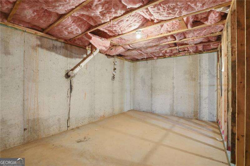 3869 Makeover Court Atlanta GA 30349