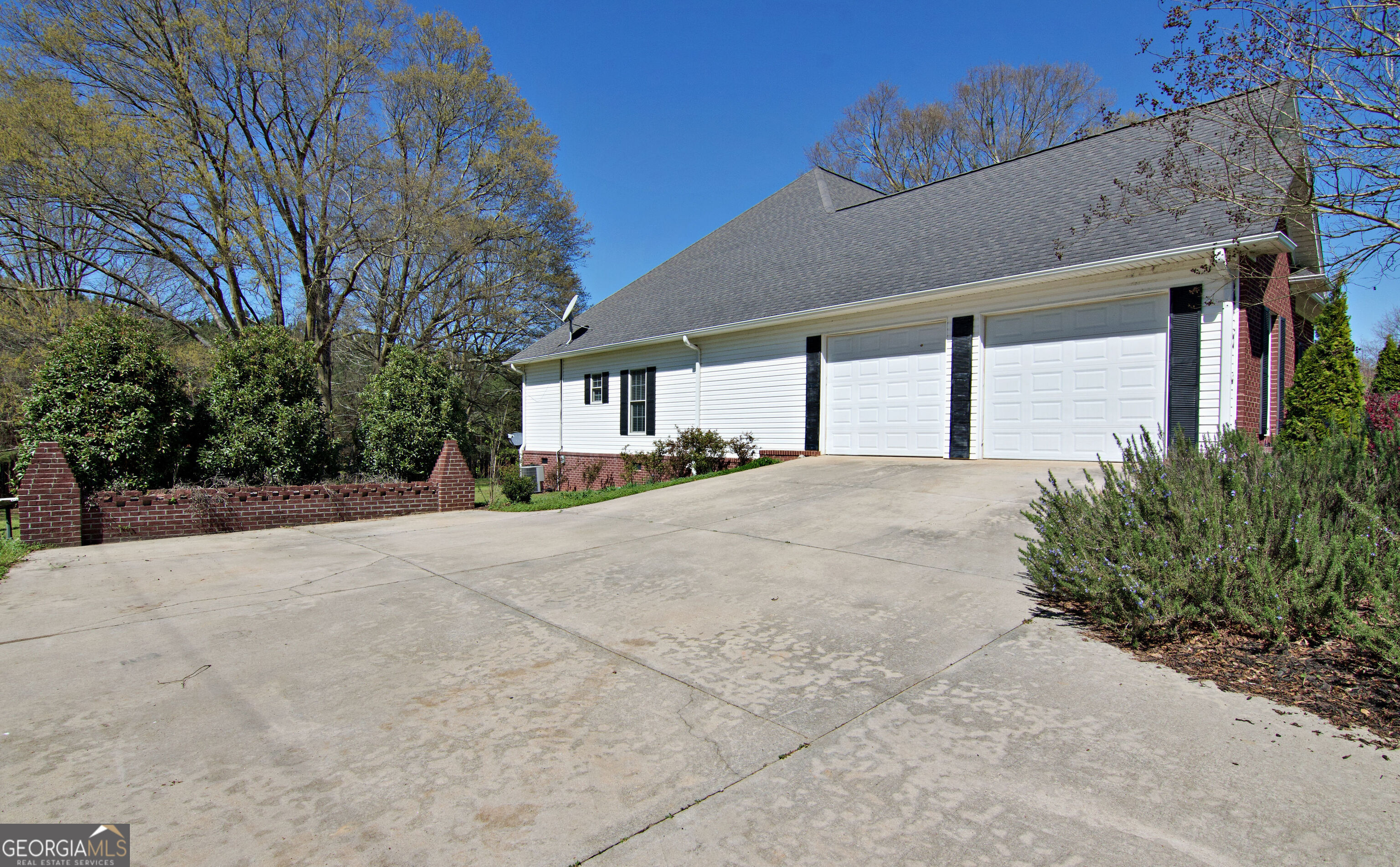 7893 Athens Road Carnesville GA 30521