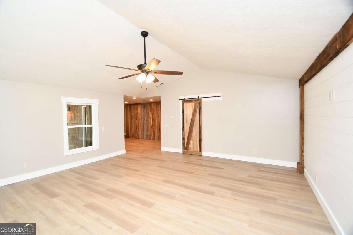 257 Lake Place Drive Lavonia GA 30553