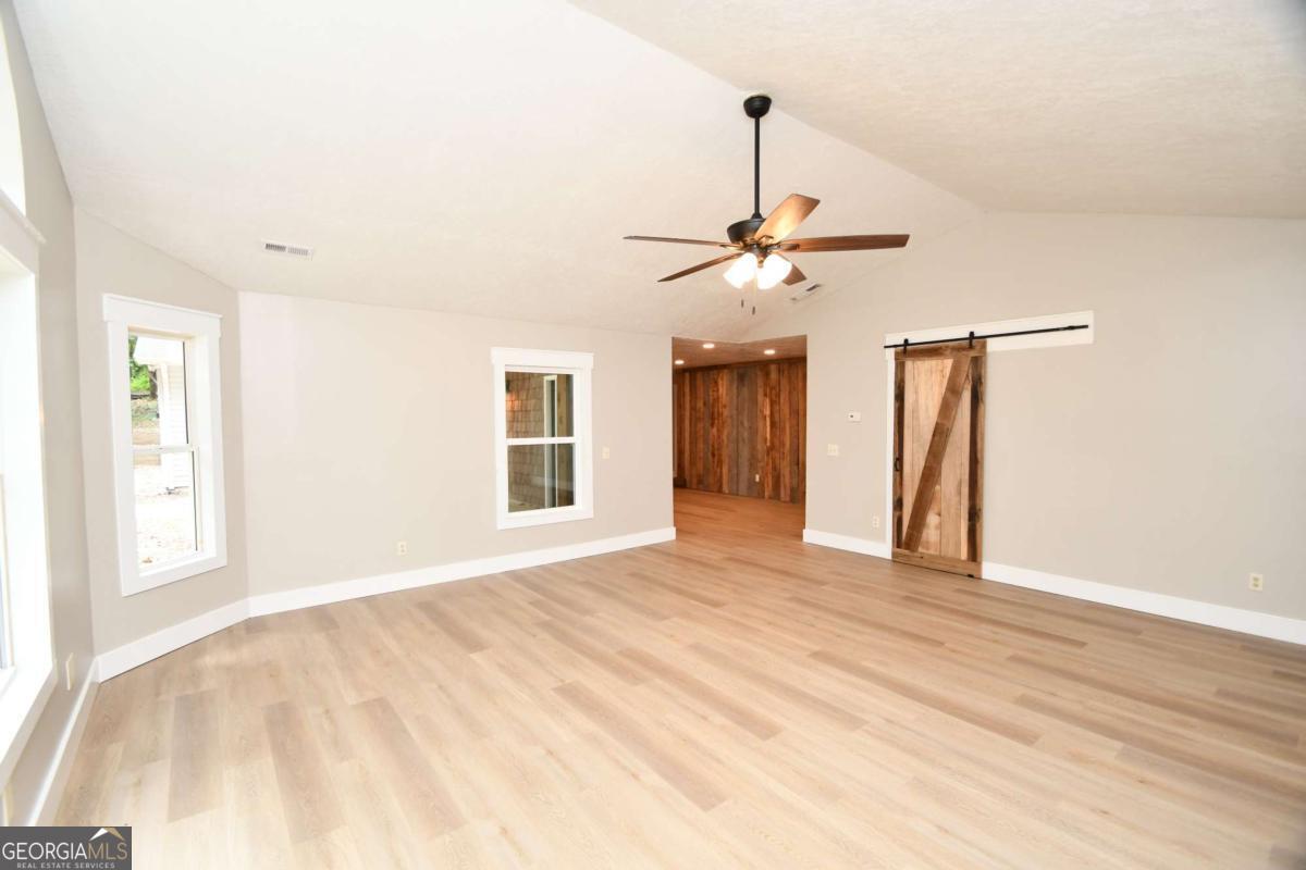 257 Lake Place Drive Lavonia GA 30553