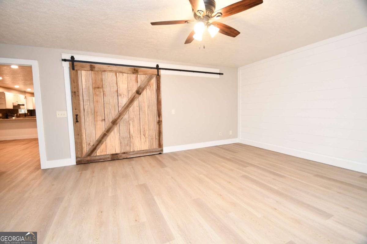 257 Lake Place Drive Lavonia GA 30553