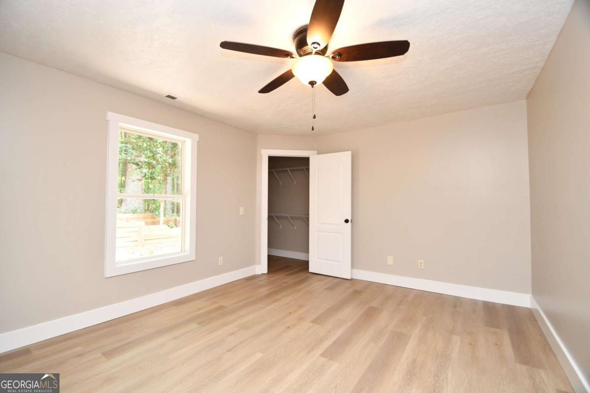 257 Lake Place Drive Lavonia GA 30553