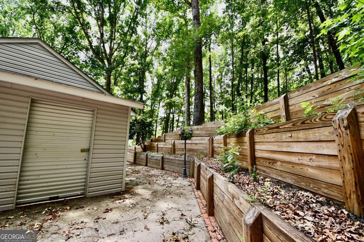 257 Lake Place Drive Lavonia GA 30553