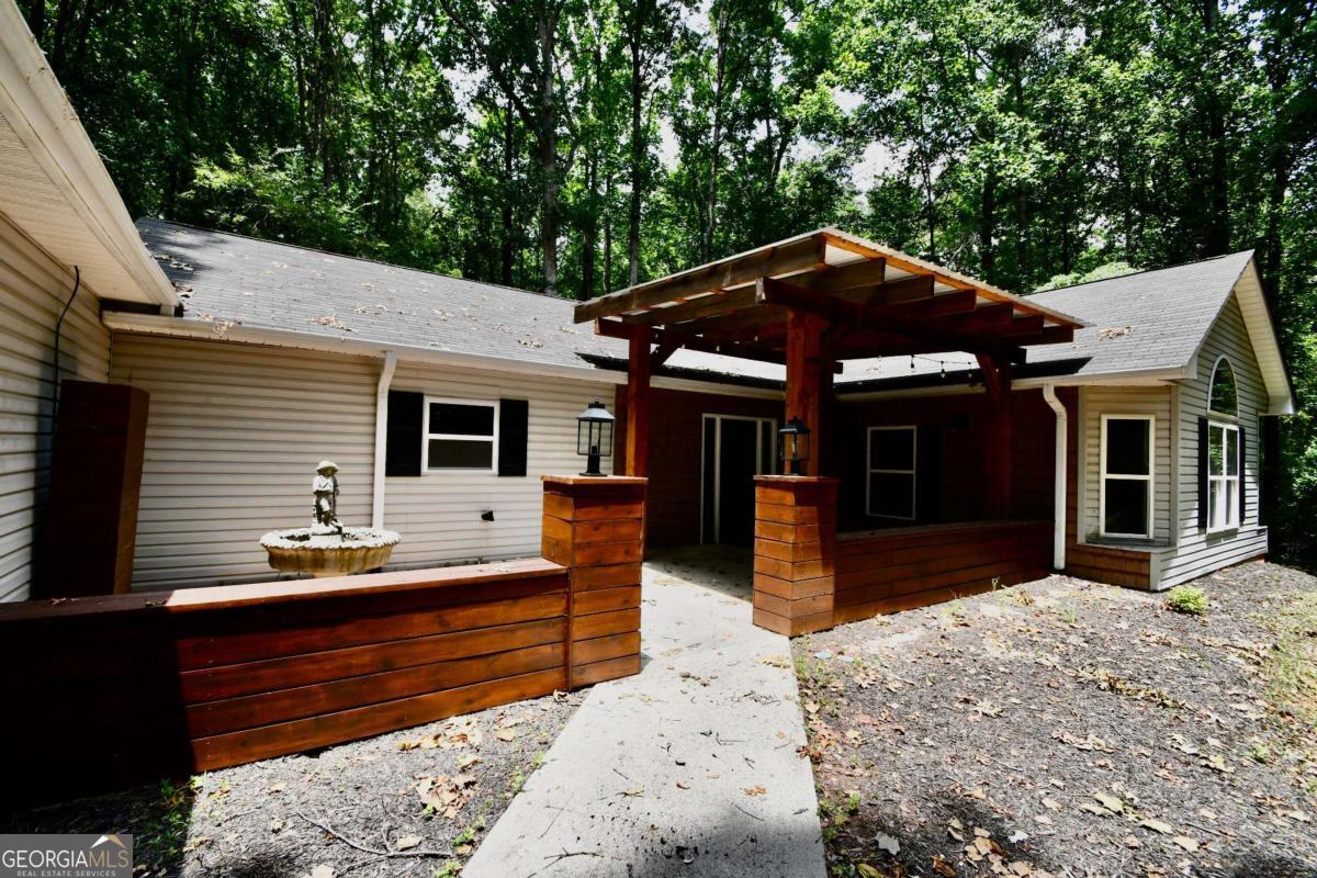 257 Lake Place Drive Lavonia GA 30553