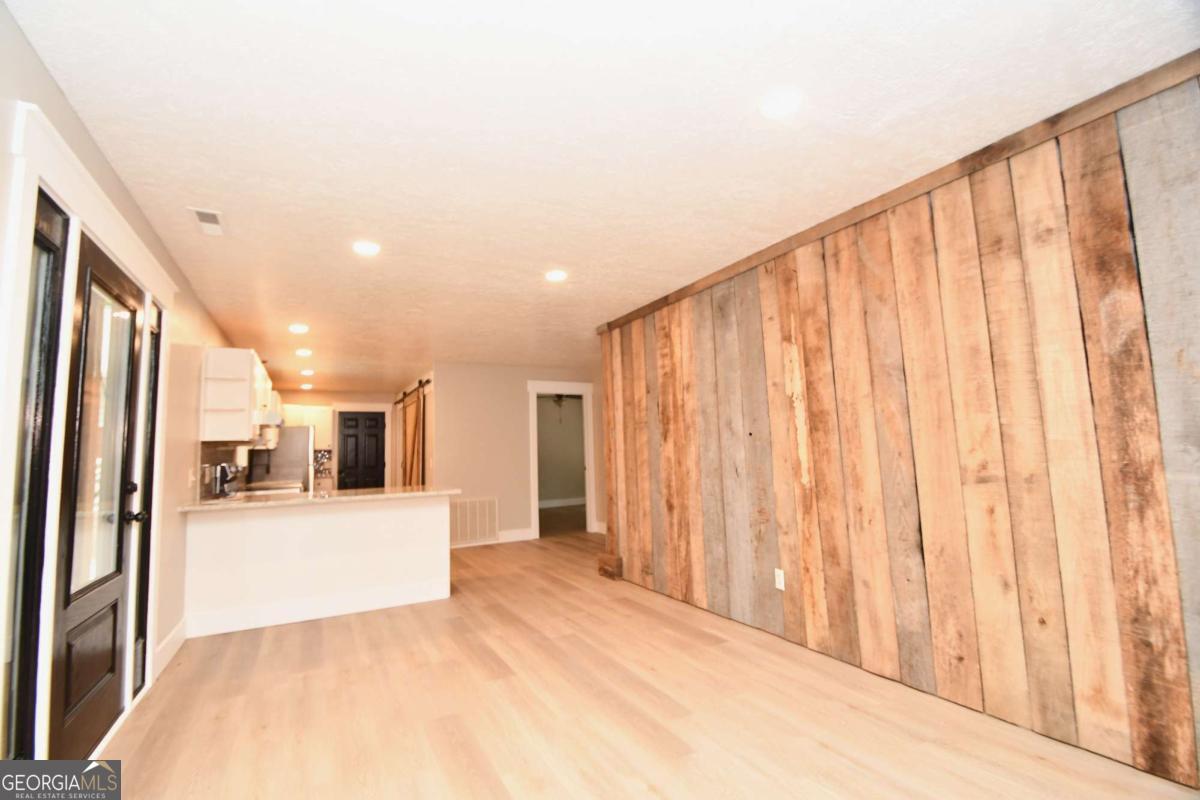 257 Lake Place Drive Lavonia GA 30553