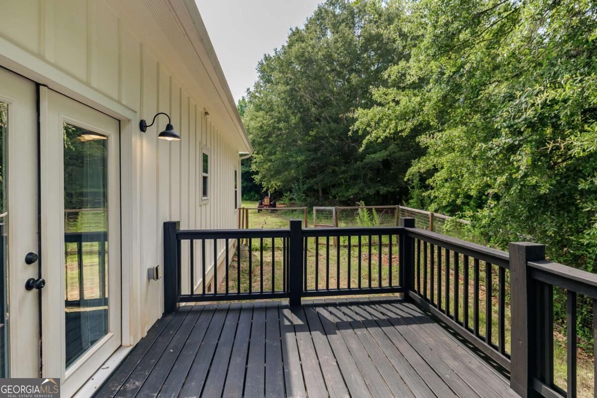 930 James Holcomb Road Hull GA 30646