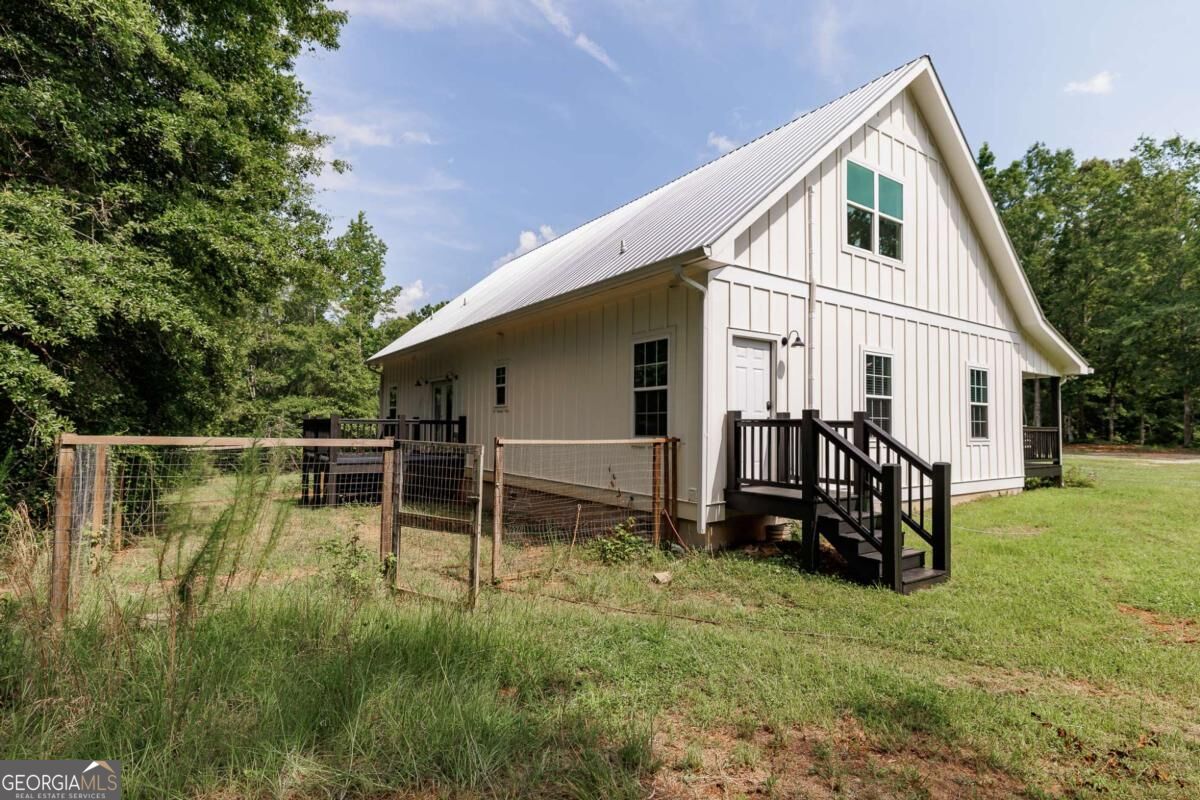 930 James Holcomb Road Hull GA 30646