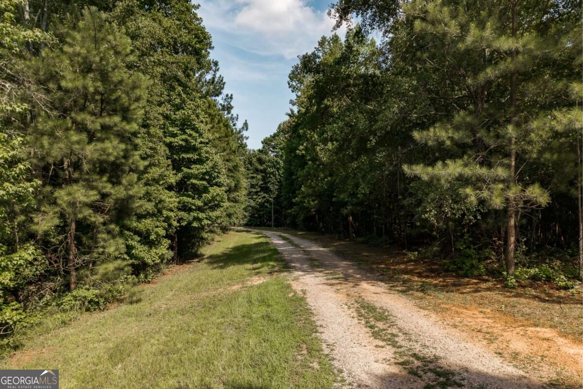 930 James Holcomb Road Hull GA 30646