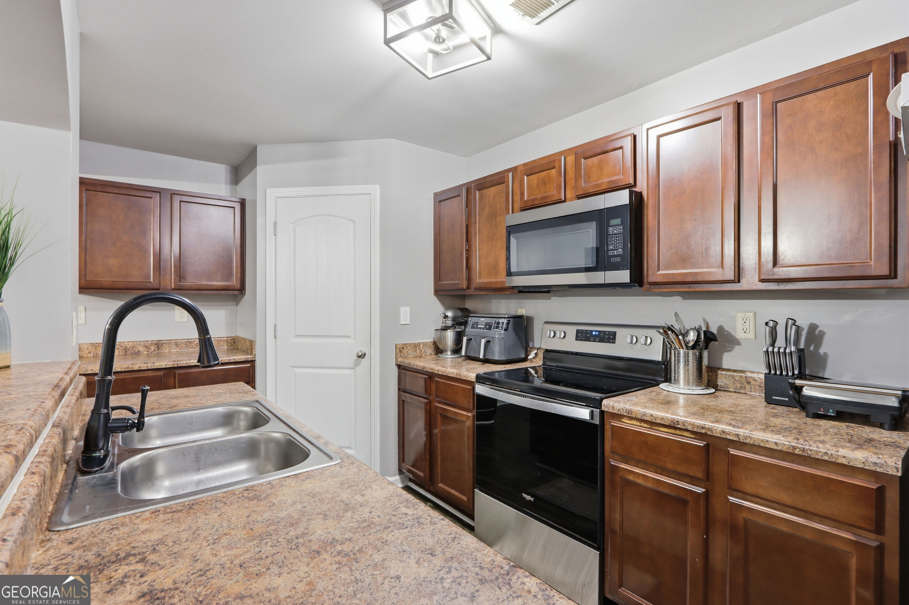 2700 Haynescrest Drive Grayson GA 30017