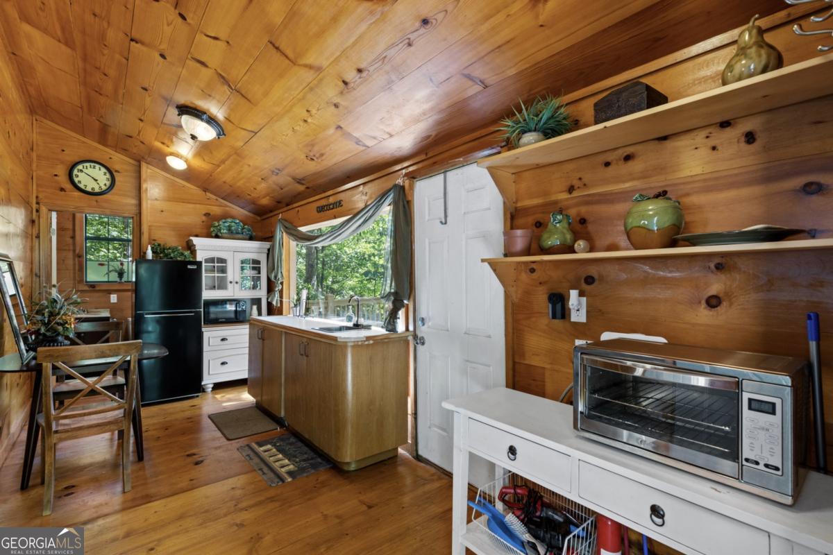 382 Highland Road Ellijay GA 30540