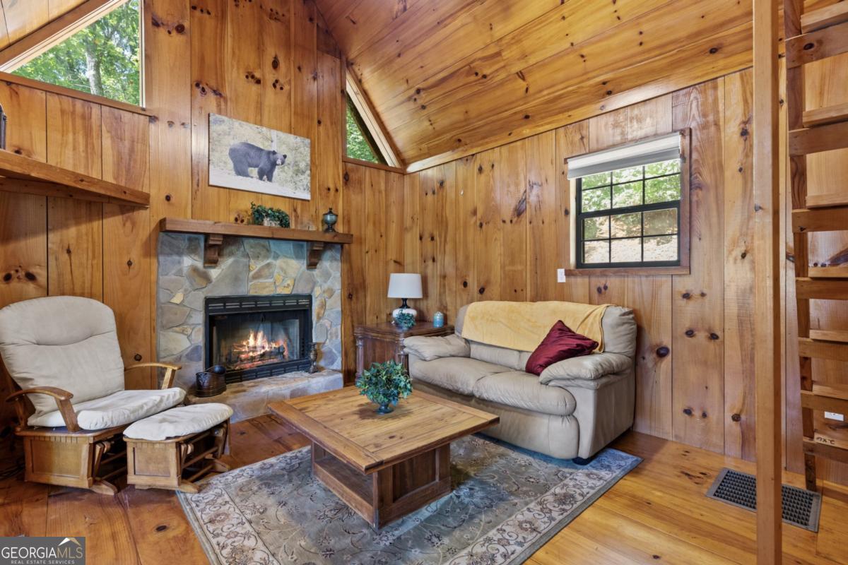 382 Highland Road Ellijay GA 30540