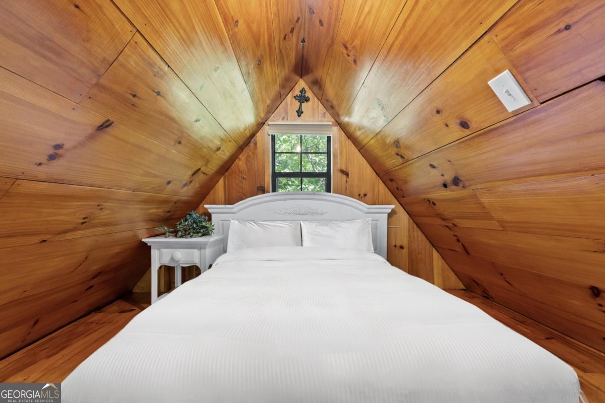 382 Highland Road Ellijay GA 30540