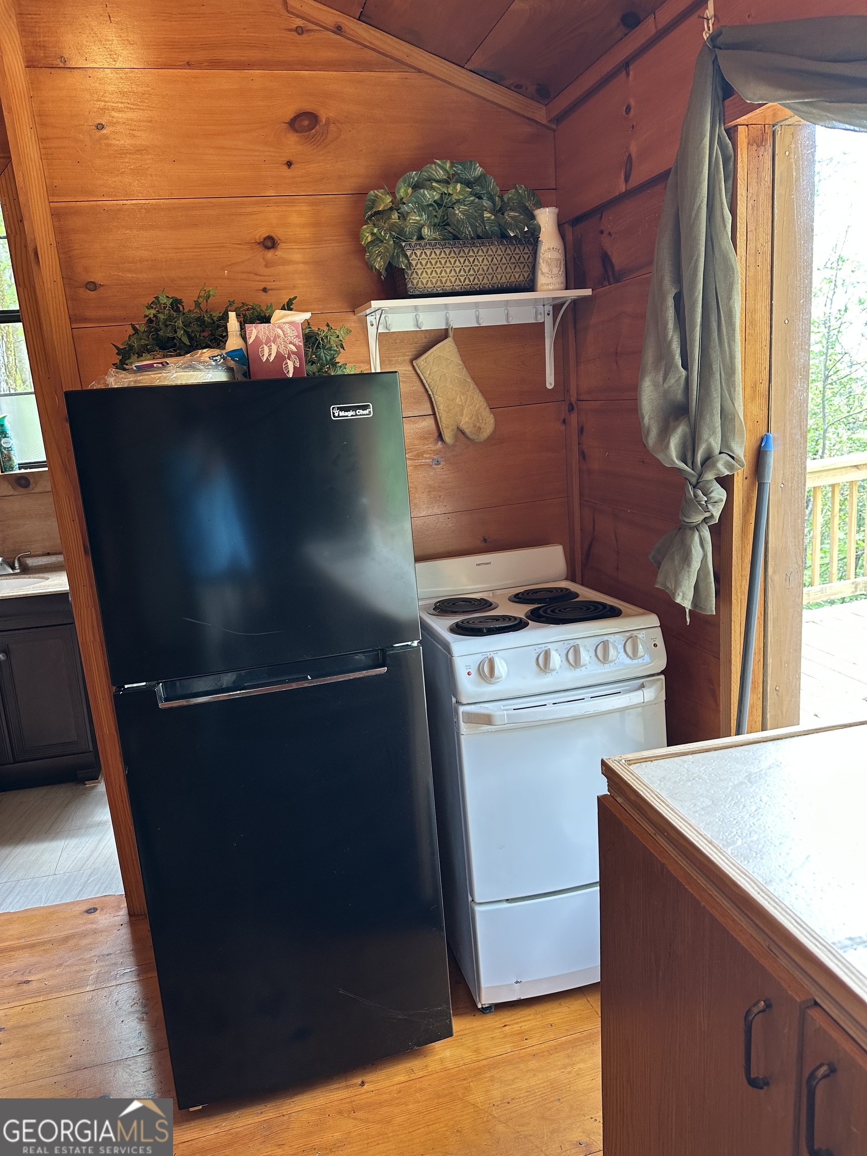 382 Highland Road Ellijay GA 30540