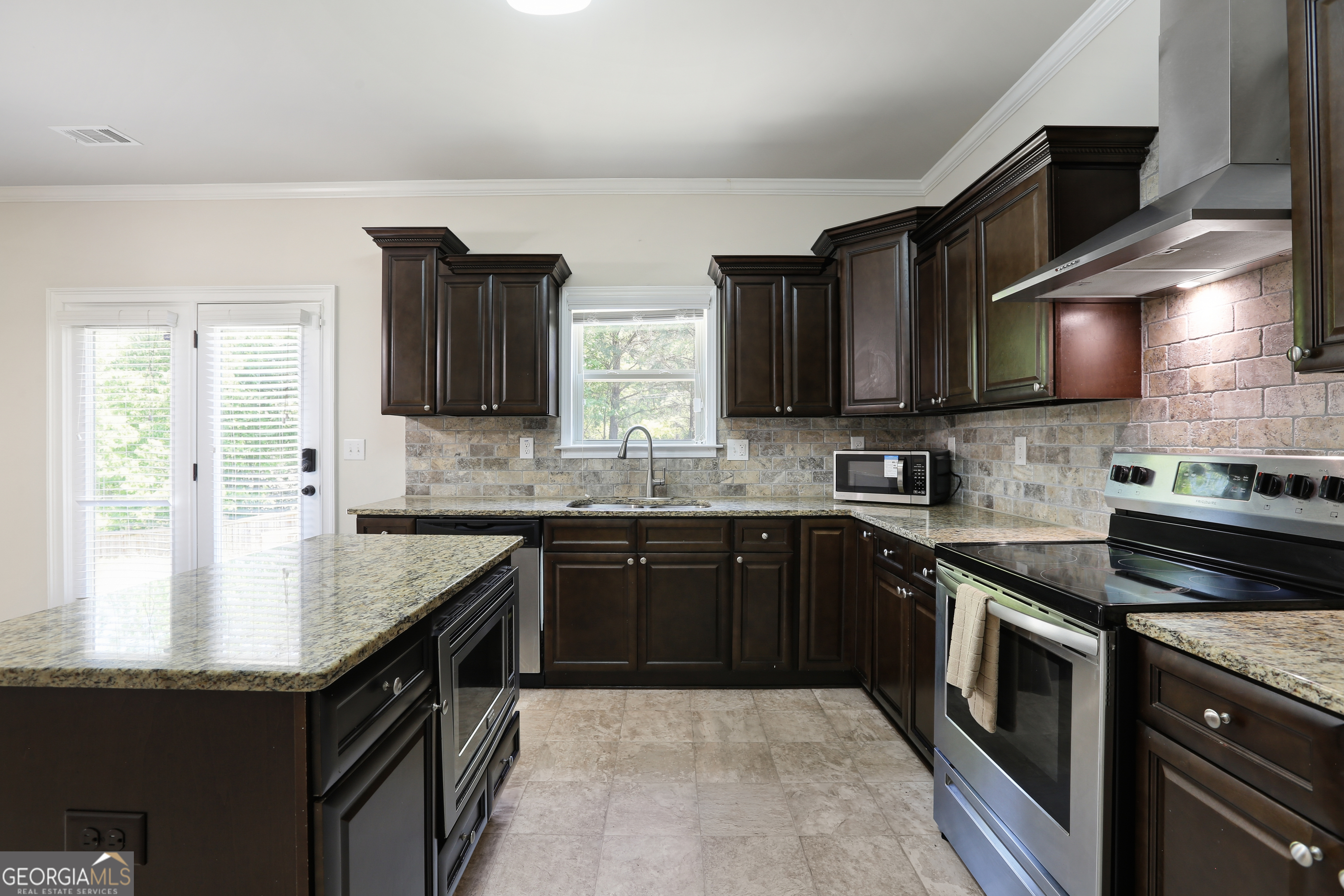 891 Overlook Path Way Lawrenceville GA 30045