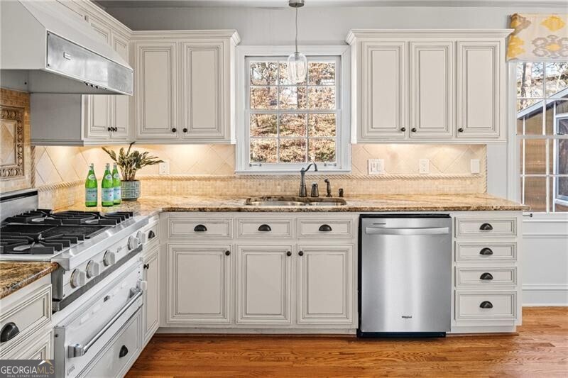 2686 Parkview Drive NE Atlanta GA 30345