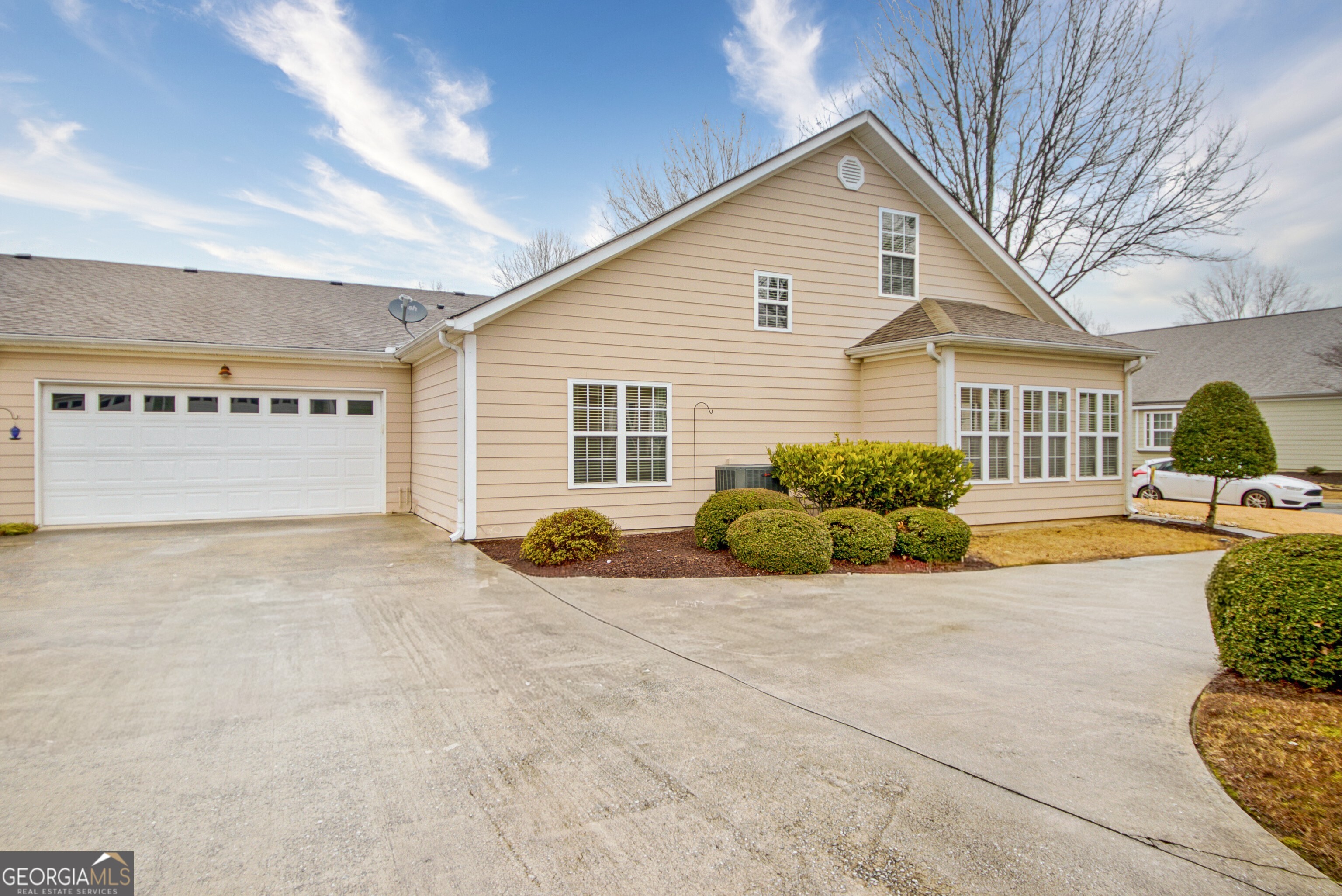 403 Commonwealth Circle Newnan GA 30263