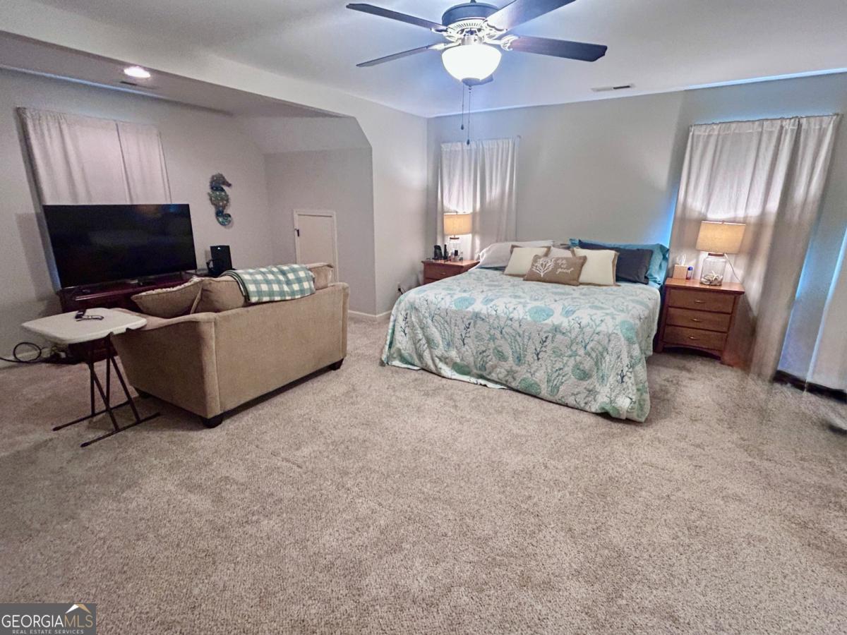 35 Seabiscuit Court Newnan GA 30263