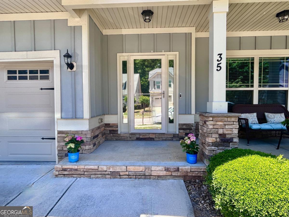 35 Seabiscuit Court Newnan GA 30263