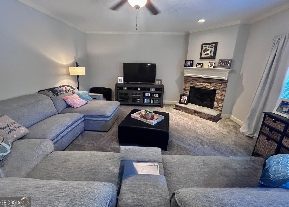 35 Seabiscuit Court Newnan GA 30263