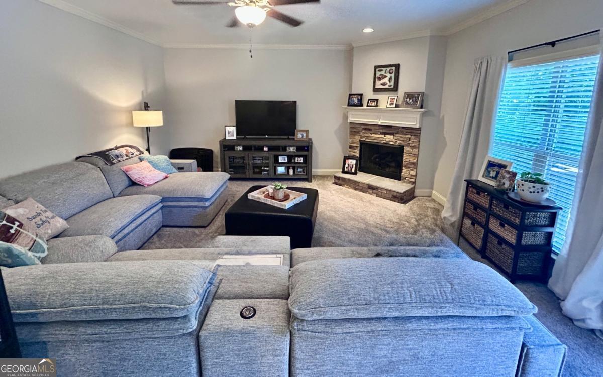 35 Seabiscuit Court Newnan GA 30263