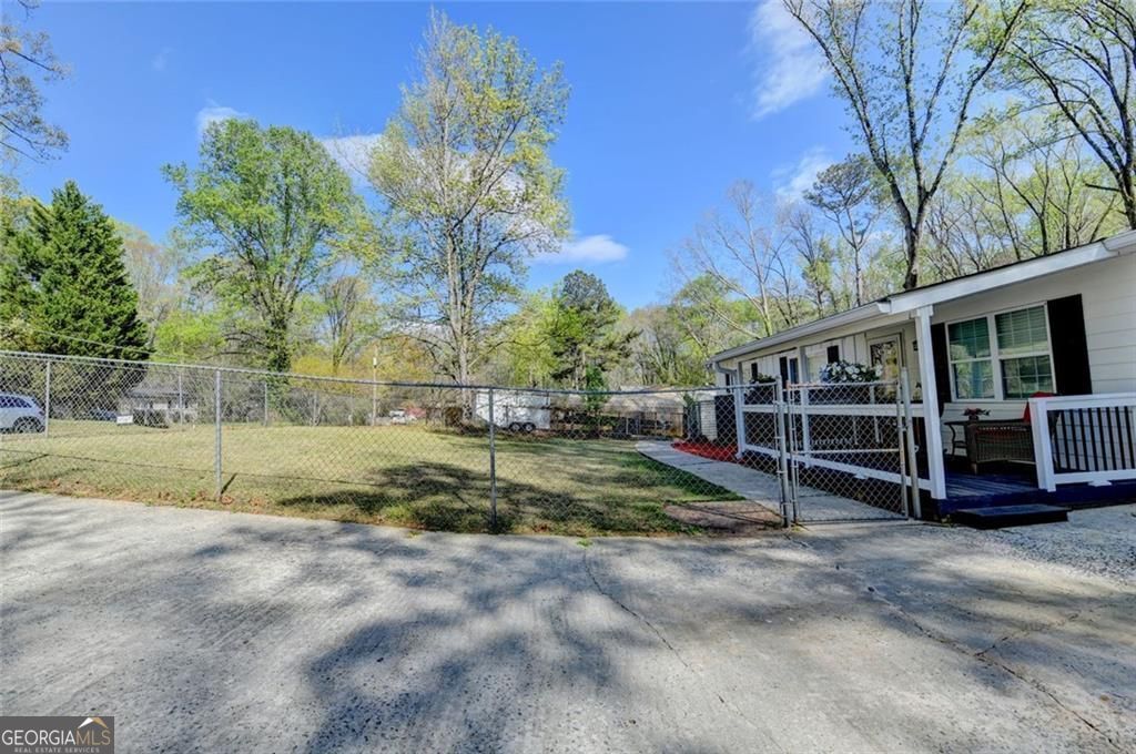 551 Oak Hills Road Mableton GA 30126