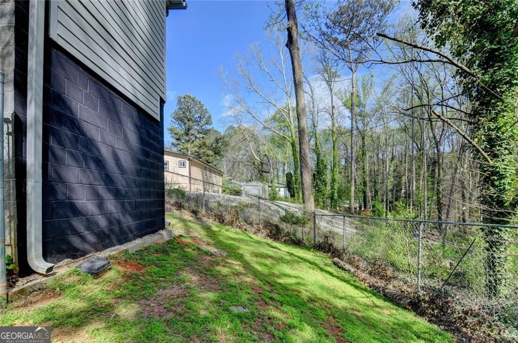 551 Oak Hills Road Mableton GA 30126