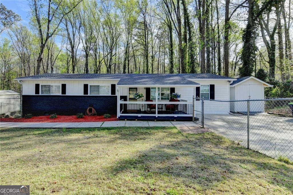 551 Oak Hills Road Mableton GA 30126