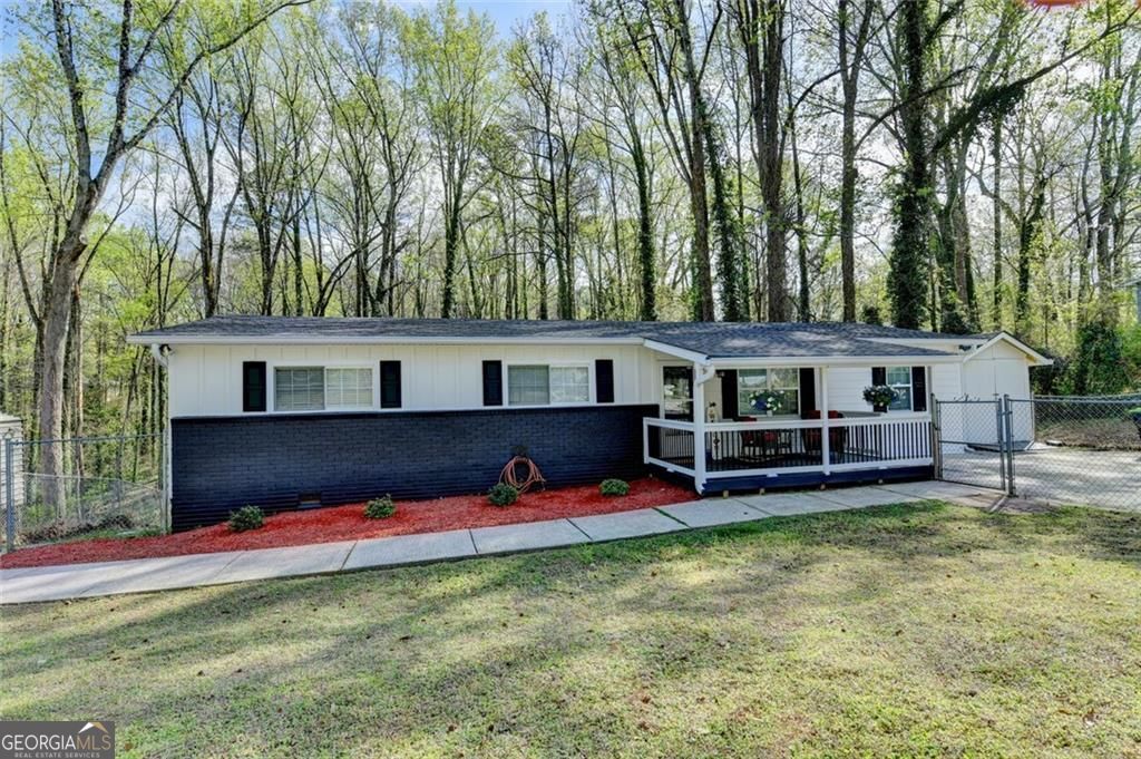551 Oak Hills Road Mableton GA 30126