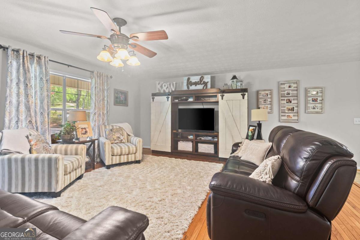 513 S Red Rock Road Toccoa GA 30577
