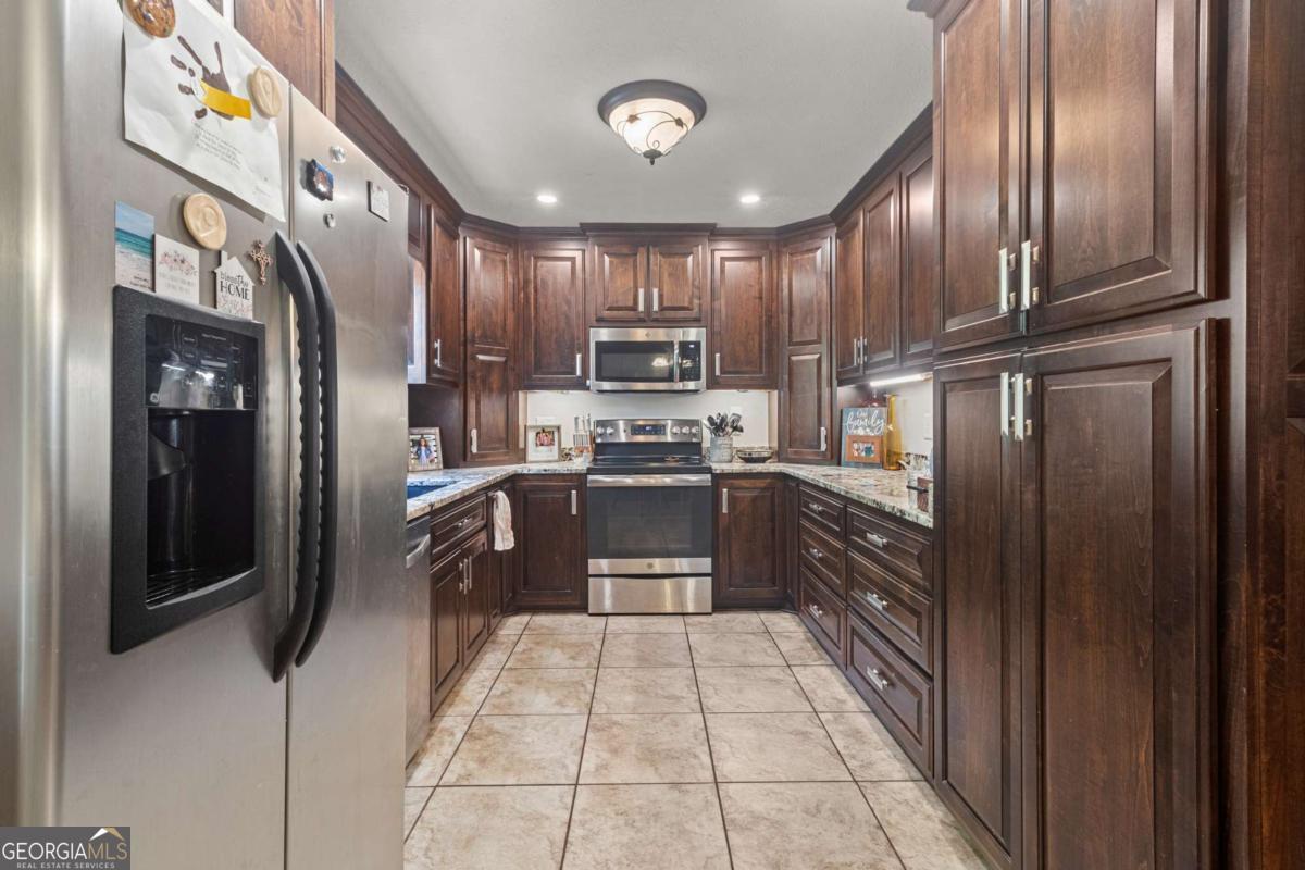 513 S Red Rock Road Toccoa GA 30577