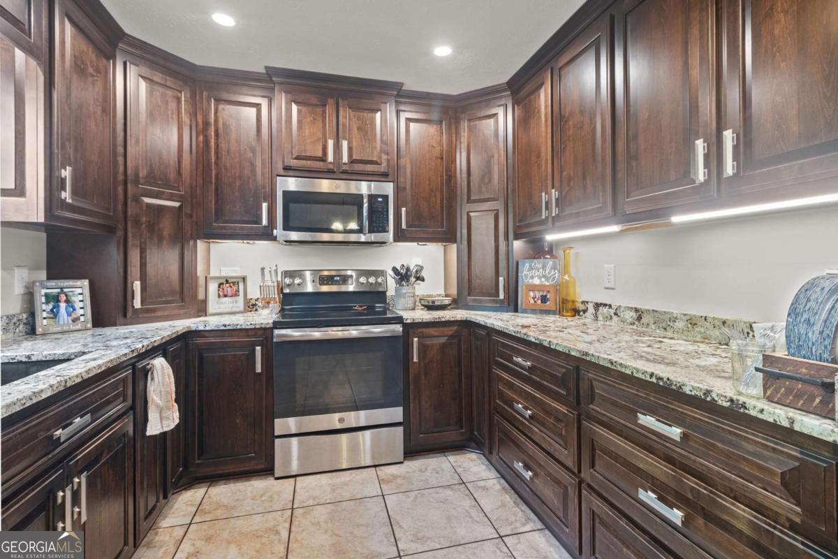 513 S Red Rock Road Toccoa GA 30577